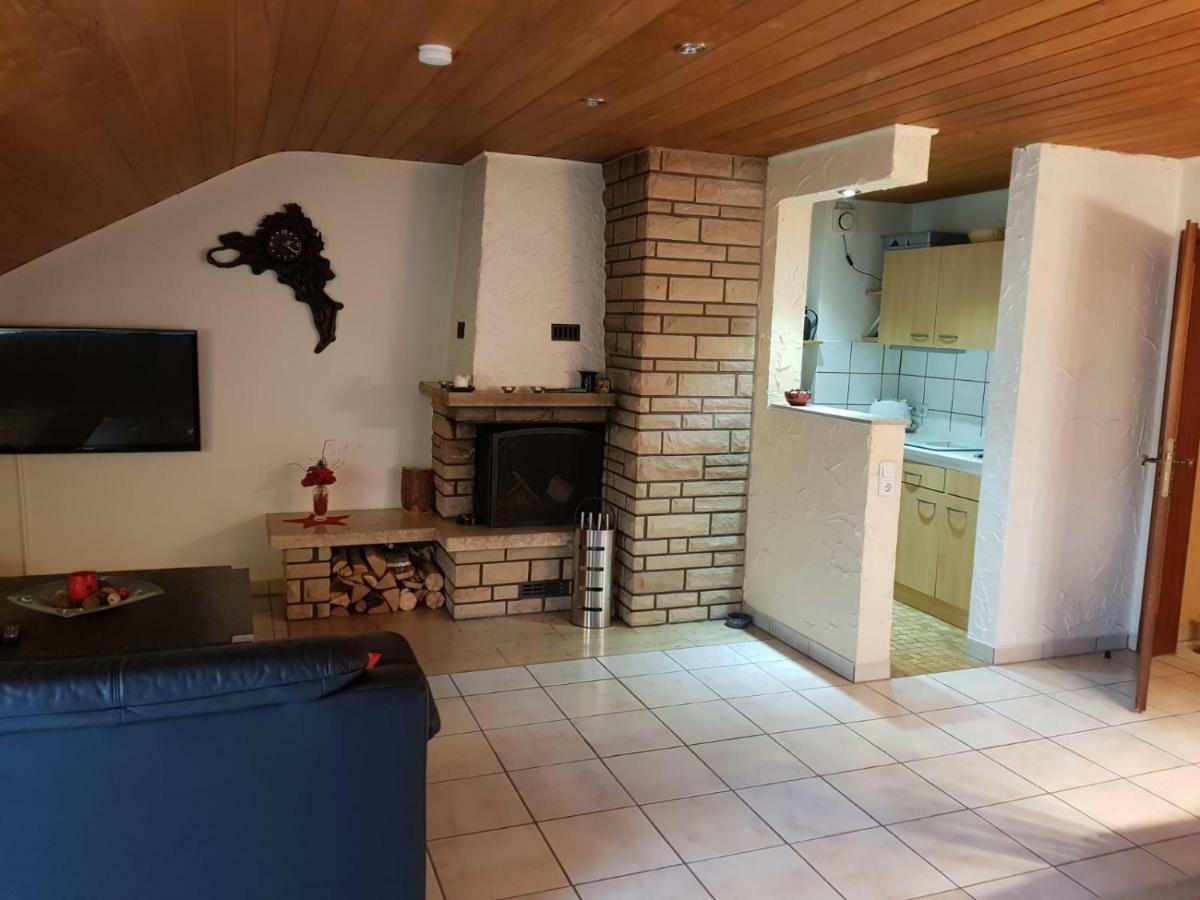 Ferienwohnung " Bianco" Winterberg Buitenkant foto